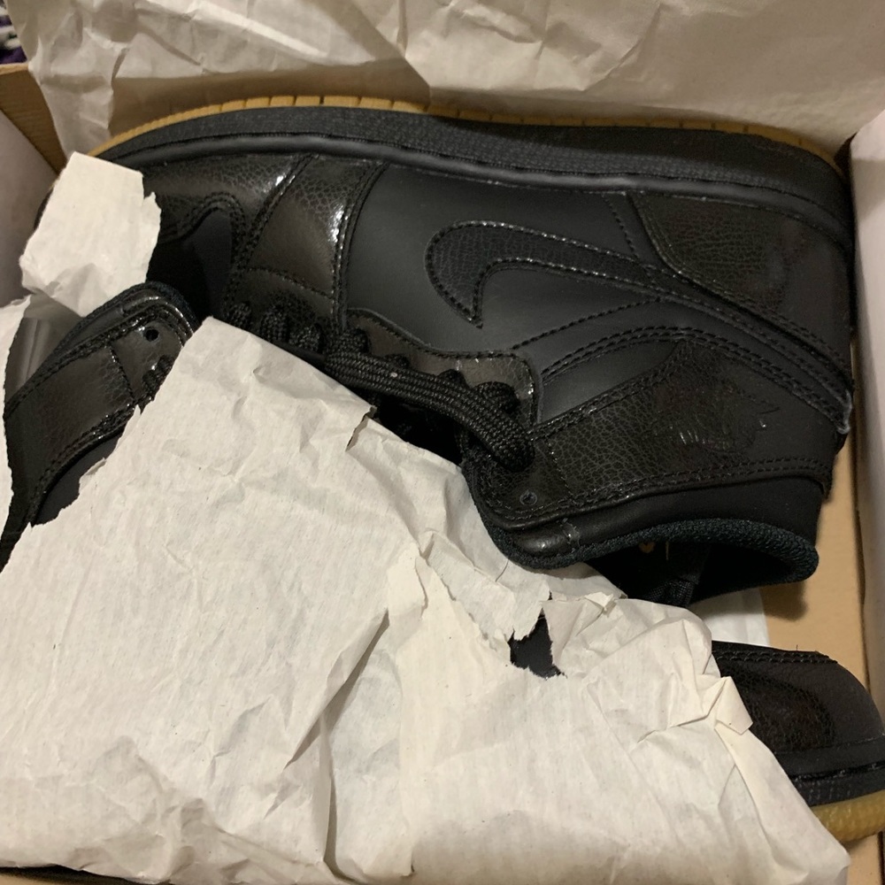 Jordan 1 gum bottom